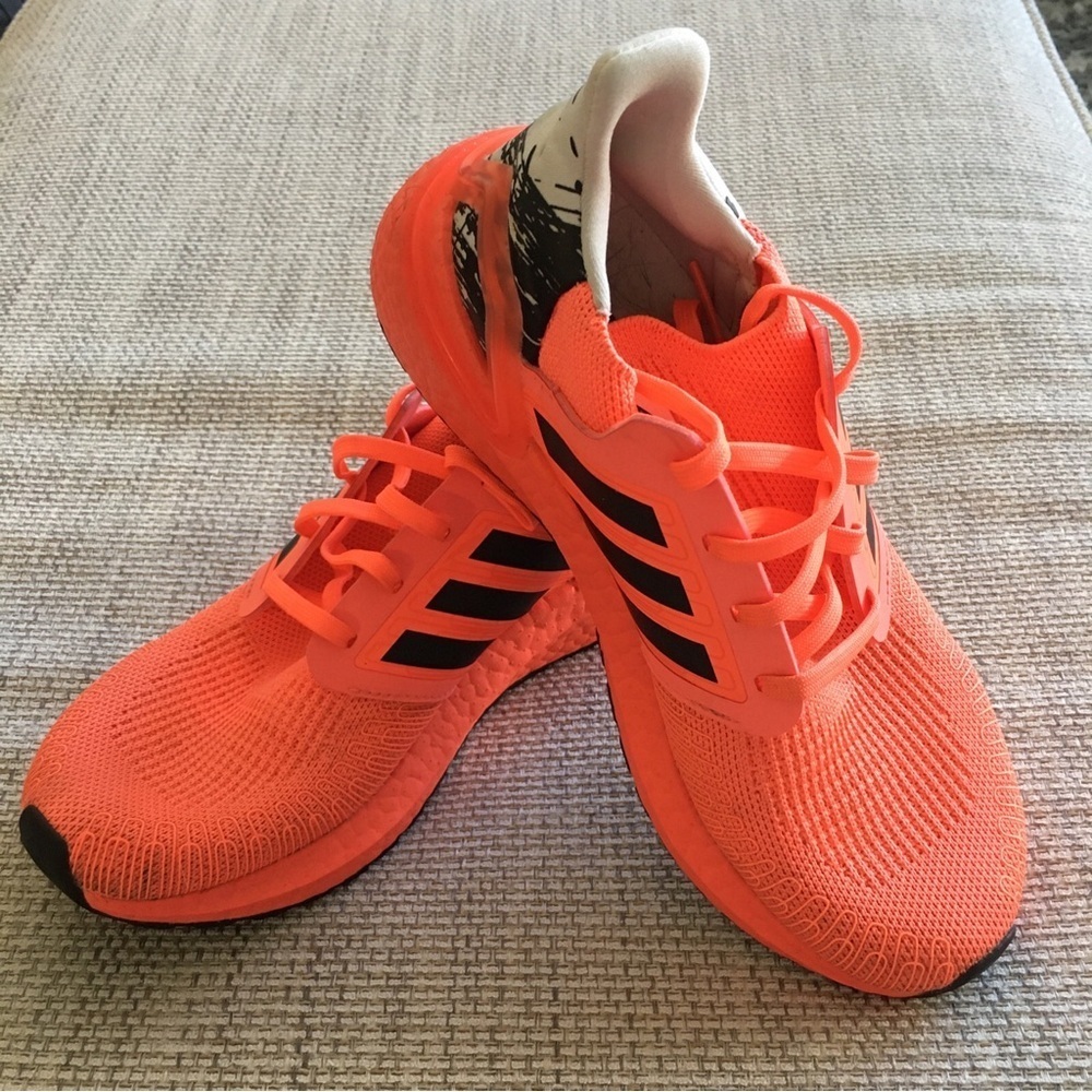 Adidas Woman ultraboost Running Shoes 5.5